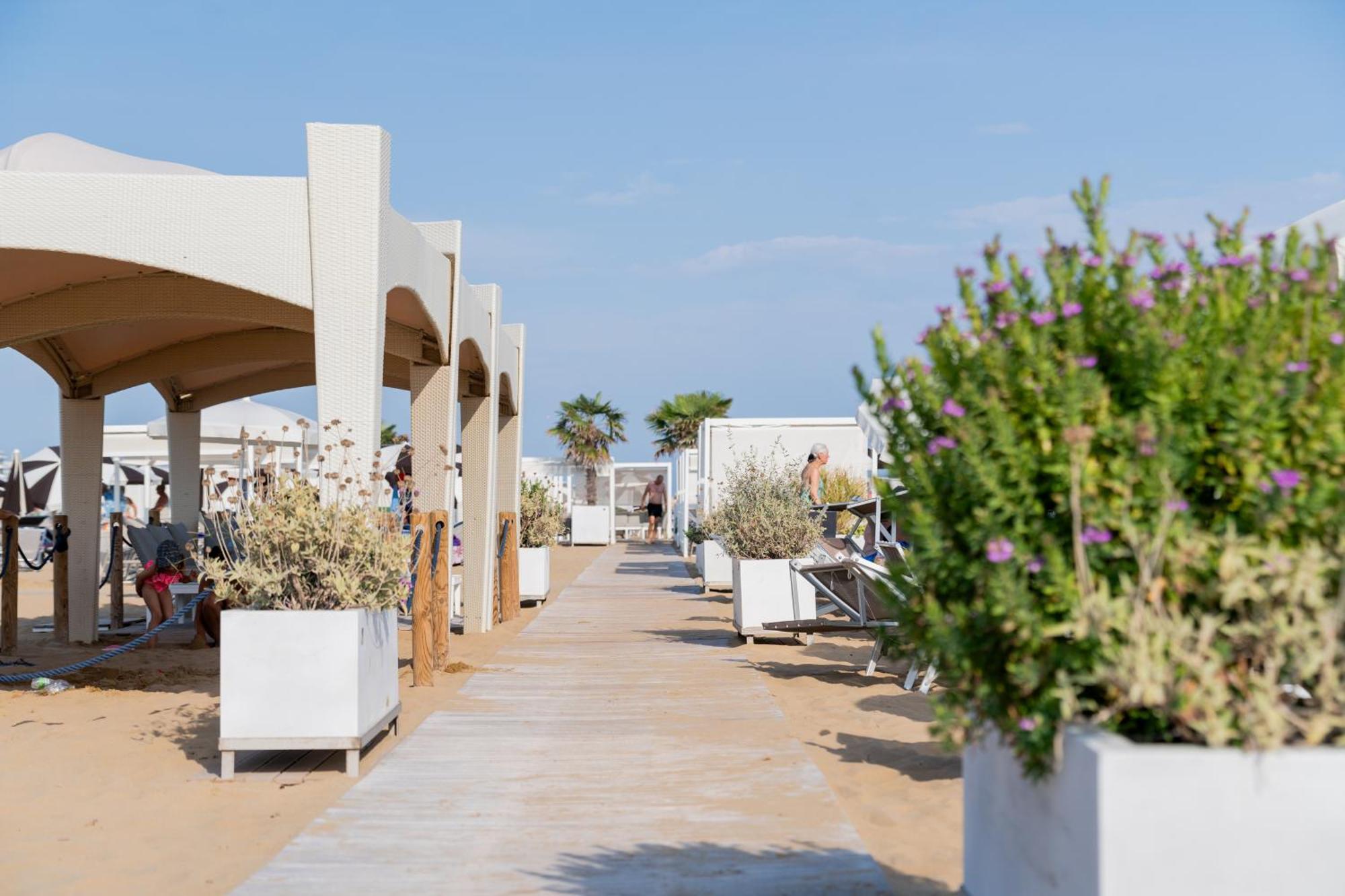 Residence Serenissima Bibione Exterior foto